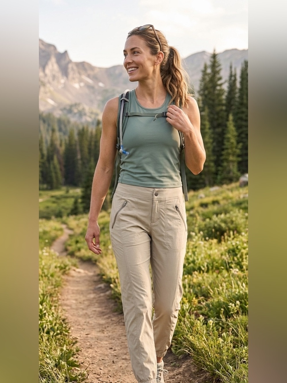 Athleta Trekkie North Jogger Pants Womens 6 Beige Ripstop Nylon Zip Front Pocket